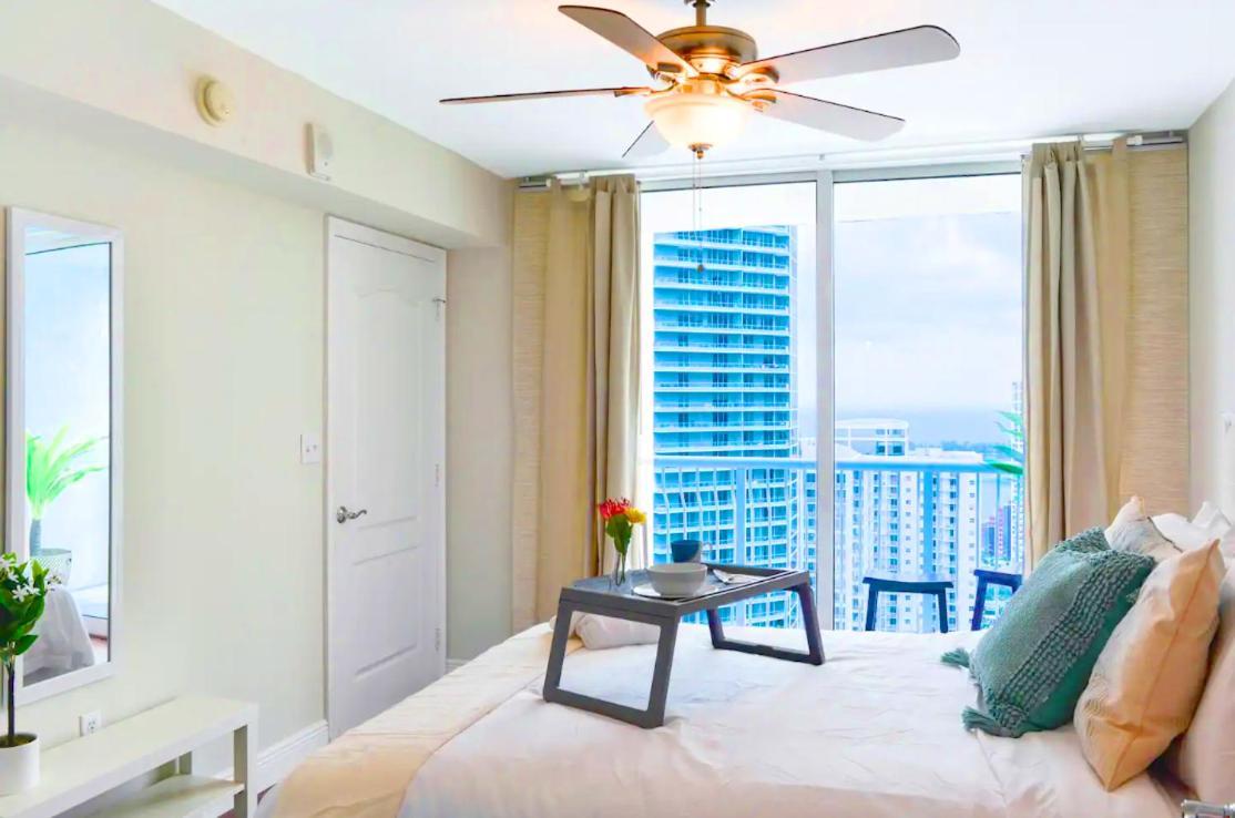 Luxury 2 Bedroom Apartment At Brickell With Pool Miami Exterior photo