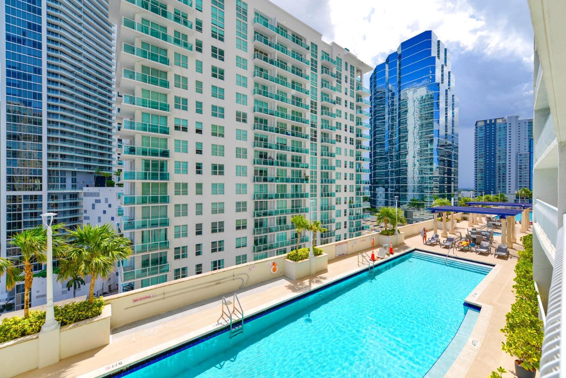 Luxury 2 Bedroom Apartment At Brickell With Pool Miami Exterior photo