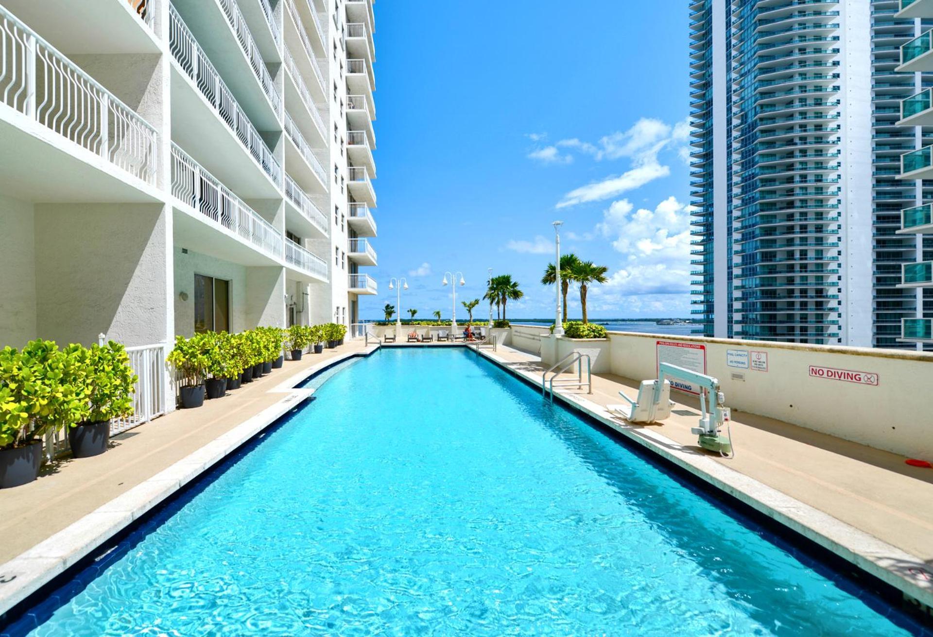 Luxury 2 Bedroom Apartment At Brickell With Pool Miami Exterior photo