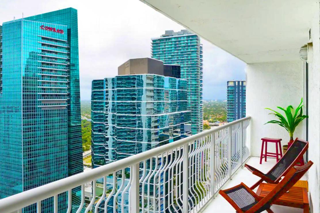 Luxury 2 Bedroom Apartment At Brickell With Pool Miami Exterior photo