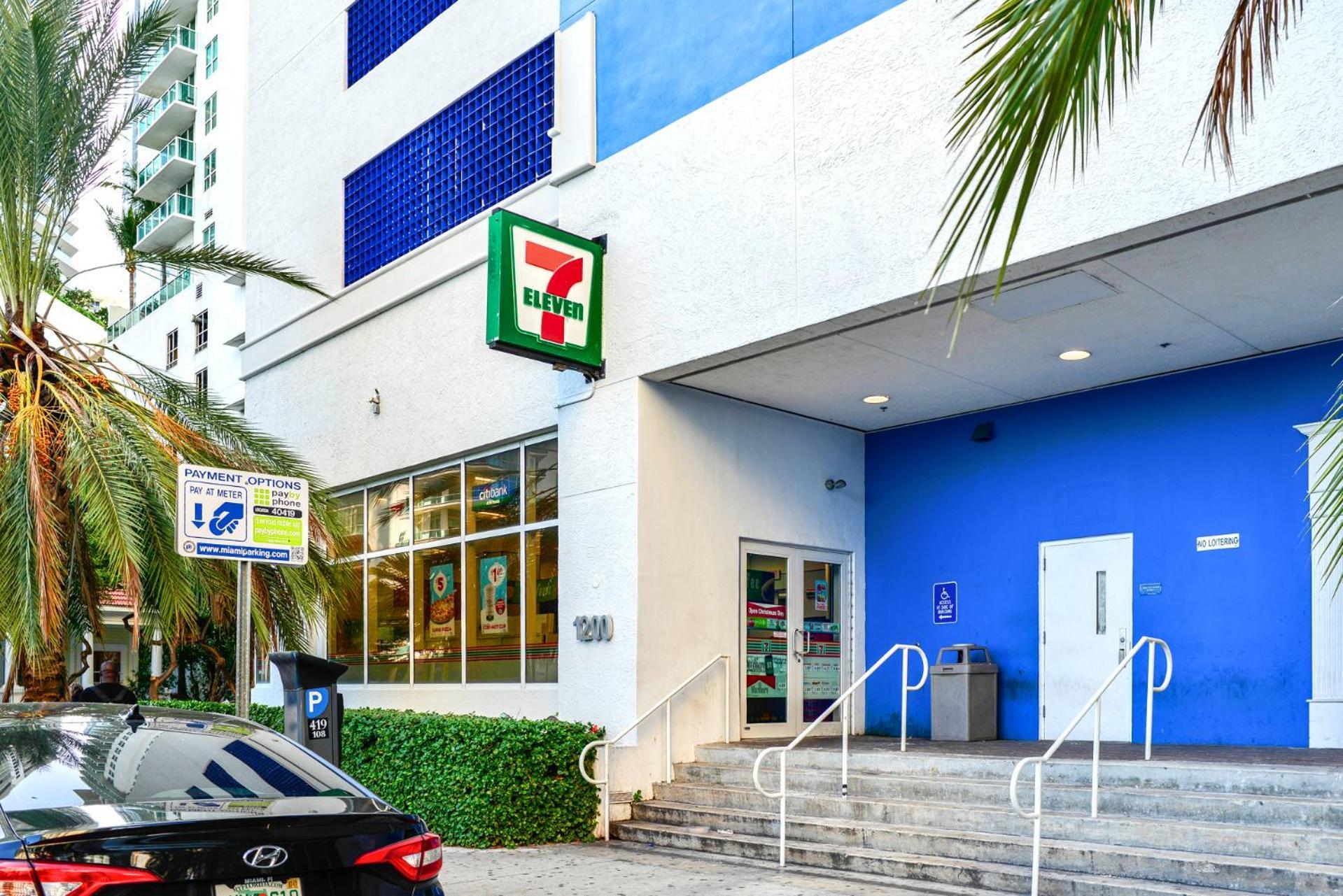 Luxury 2 Bedroom Apartment At Brickell With Pool Miami Exterior photo